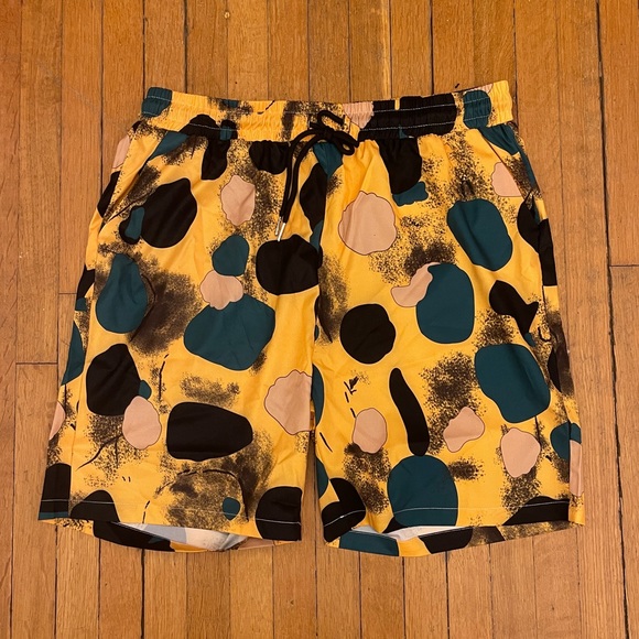 SHEIN Men’s Shirt and Short Set - Picture 3 of 3